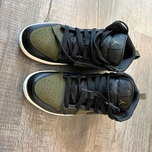 Nike Kids Sneakers - Black and Olive